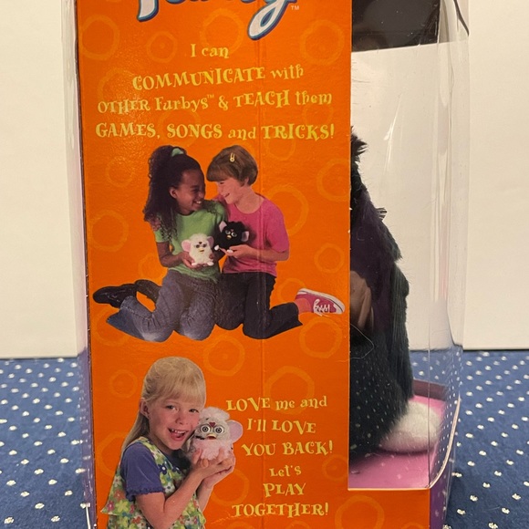 Furby 1998 - Picture 3 of 6